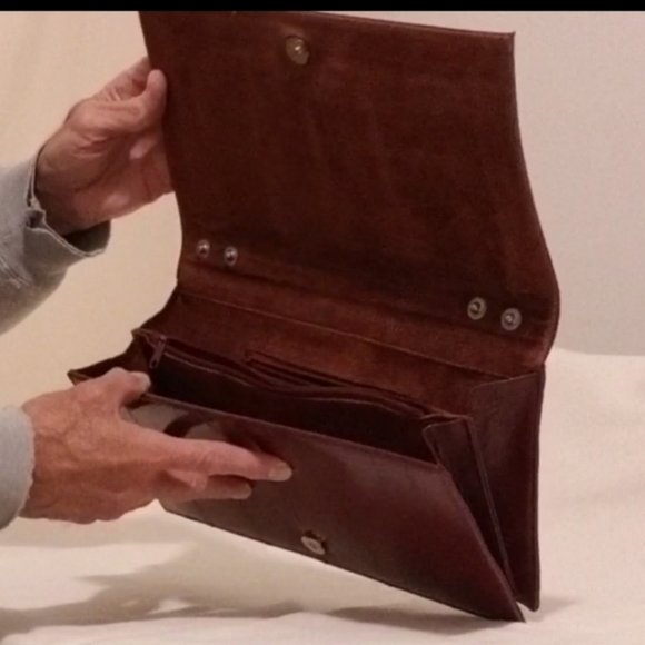 Eel Skin Burgundy Clutch Purse Suede Leather Lining and Snap-on Shoulder Strap - Picture 7 of 12